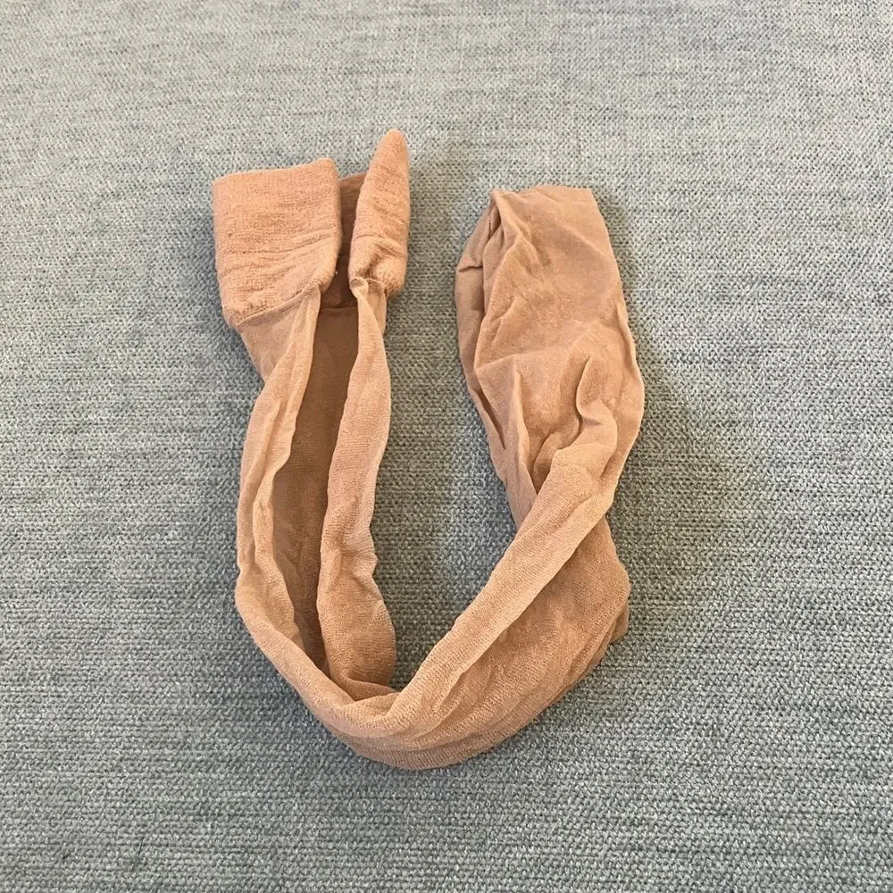 Single Knee High Nylon